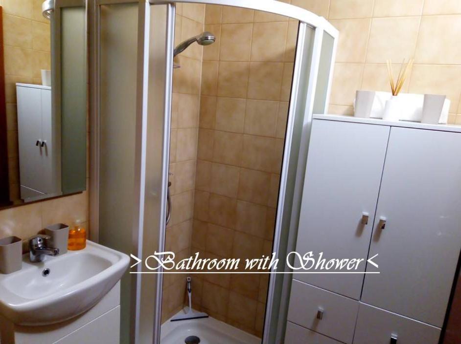 Apartamento House White Stone Split Podstrana Habitación foto