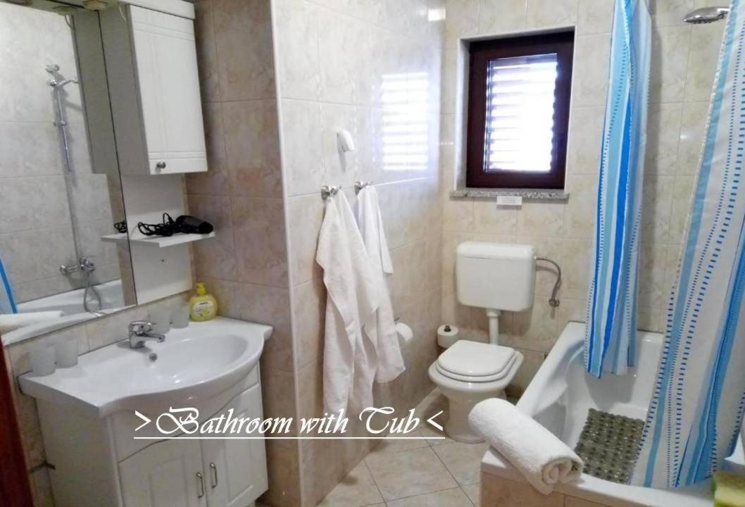 Apartamento House White Stone Split Podstrana Habitación foto