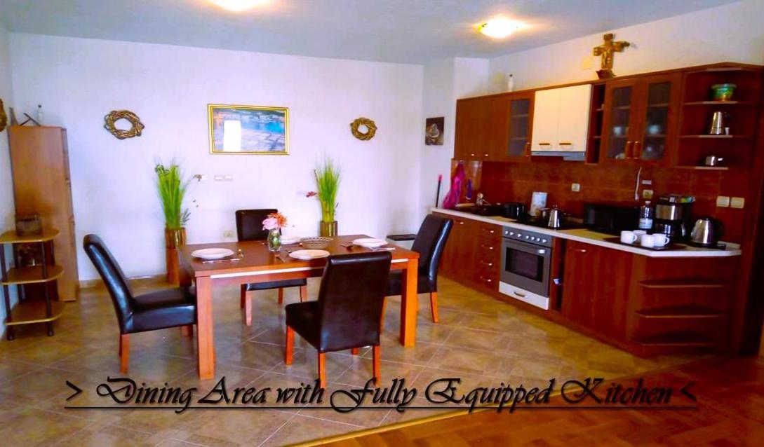 Apartamento House White Stone Split Podstrana Habitación foto